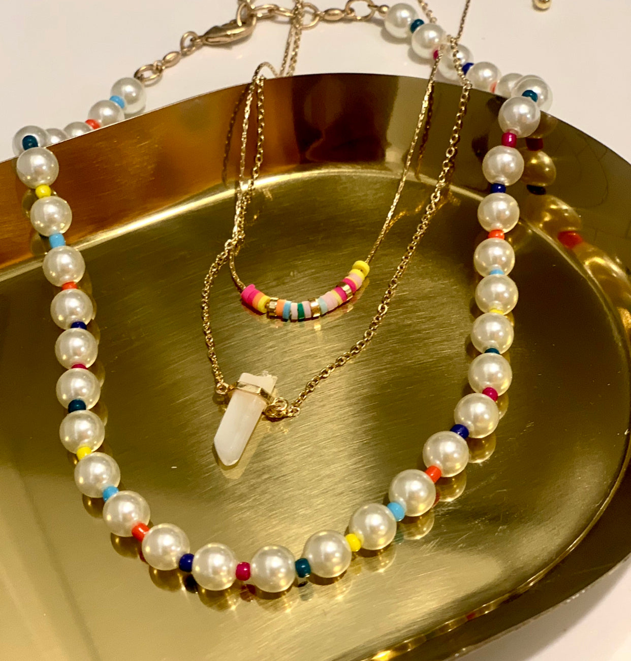THE SPARKLE PEARL IN COLOR NECKLACE