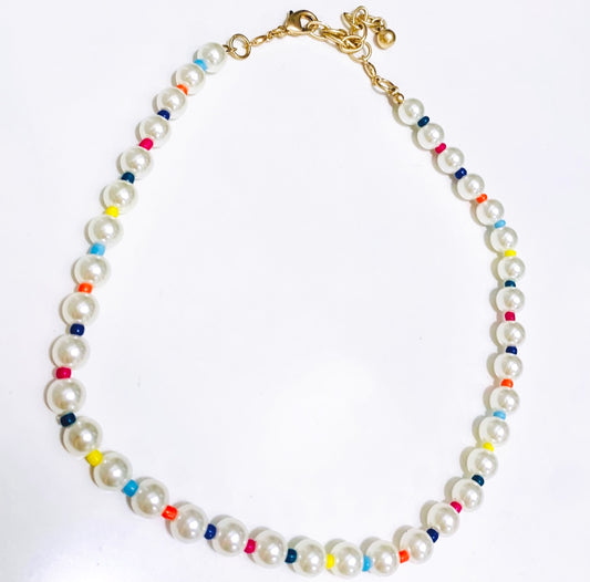 THE SPARKLE PEARL IN COLOR NECKLACE